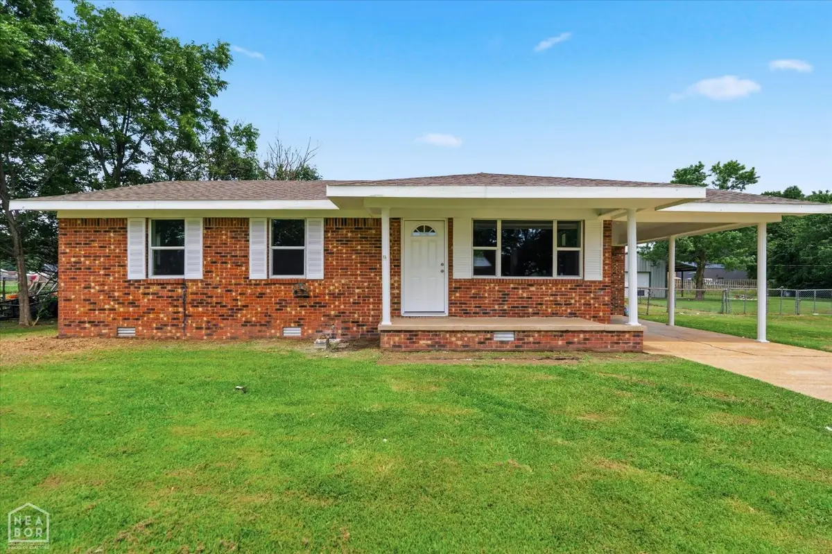 605 NE Kelly Drive Ne, Walnut Ridge, AR 72476 - #1