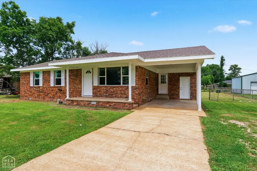 605 NE Kelly Drive Ne, Walnut Ridge, AR 72476 - #2