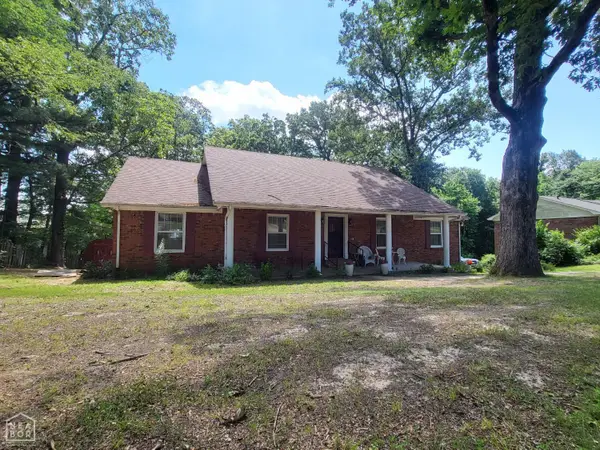3002 Wood Street, Jonesboro, AR 72404