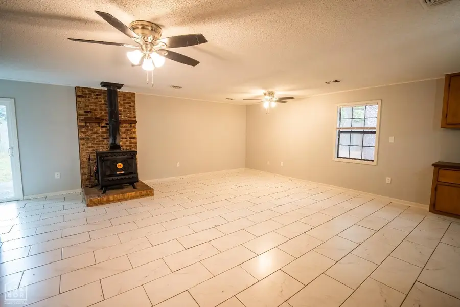 1705 Colonial Road, Jonesboro, AR 72401 - #3