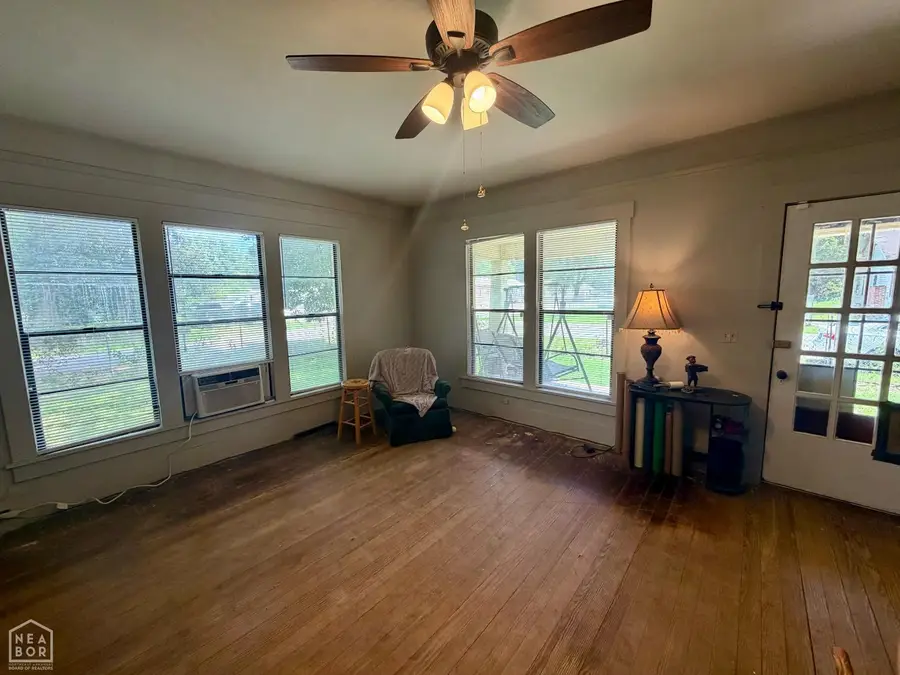 301 W Ruby, Paragould, AR 72450 - #3