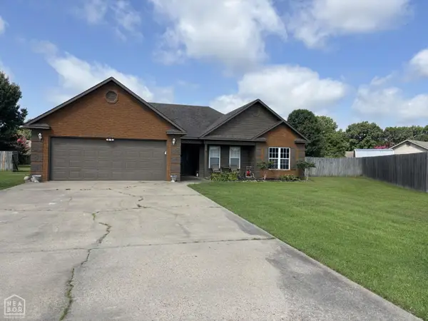 3305 Lonoke Cove, Jonesboro, AR 72404