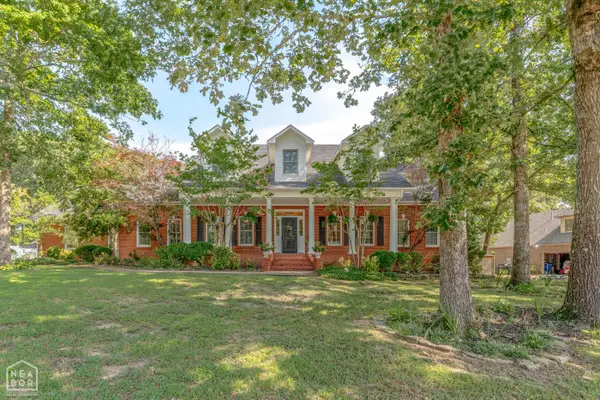 2114 Spring Hollow Dr, Jonesboro, AR 72404