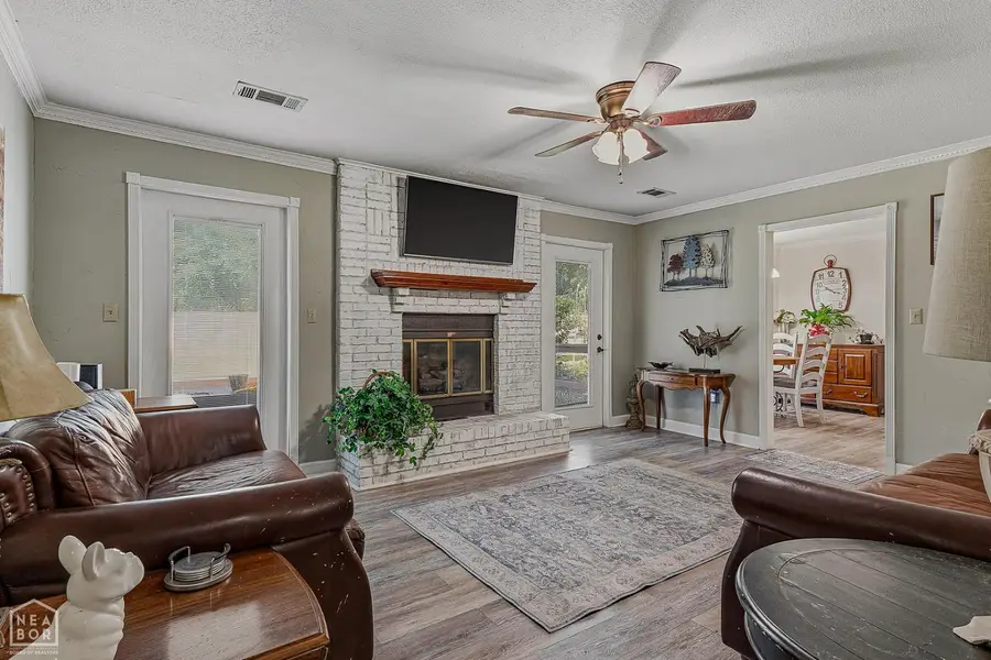 1099 Golf Links Drive, Blytheville, AR 72315 - #2