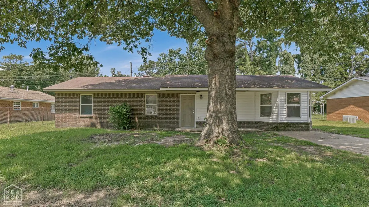 201 S Leigh Street S, Caraway, AR 72419 - #1