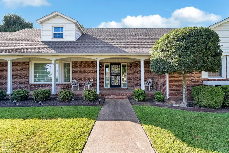 419 NW 2nd Street Nw, Walnut Ridge, AR 72476 - #3