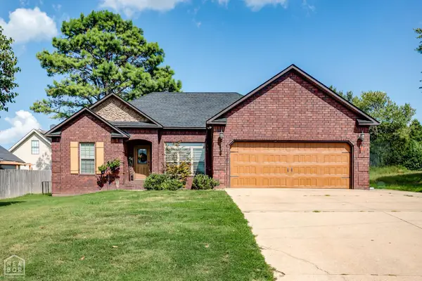 1112 Paragould Drive, Jonesboro, AR 72401