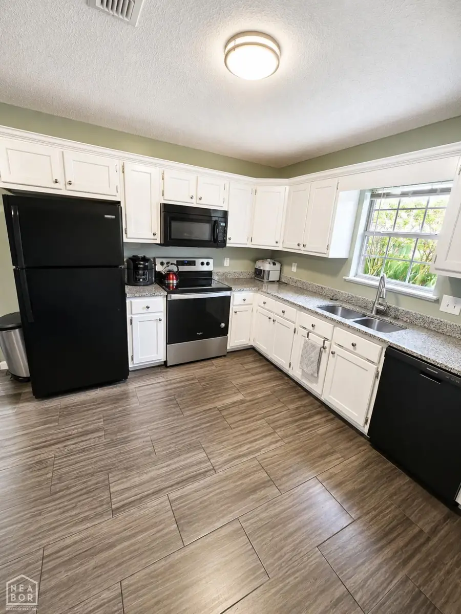 1113 Robinwood, Paragould, AR 72450 - #3