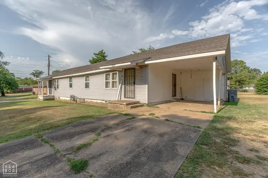 605 Alfred Watkins St, Jonesboro, AR 72405 - #2