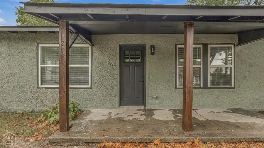 207 S 14th Avenue, Paragould, AR 72450 - #2