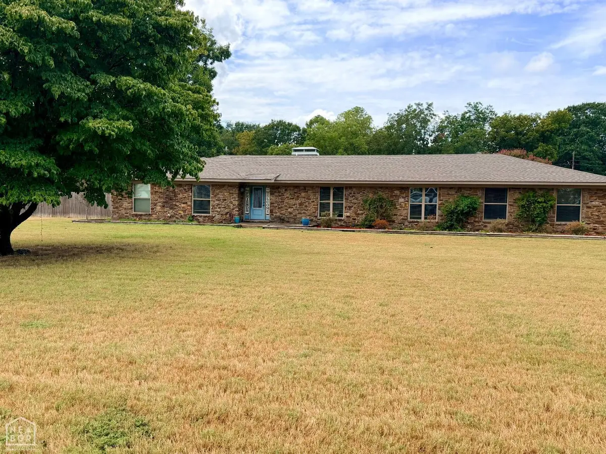 2005 Eastern, Newport, AR 72112 - #1