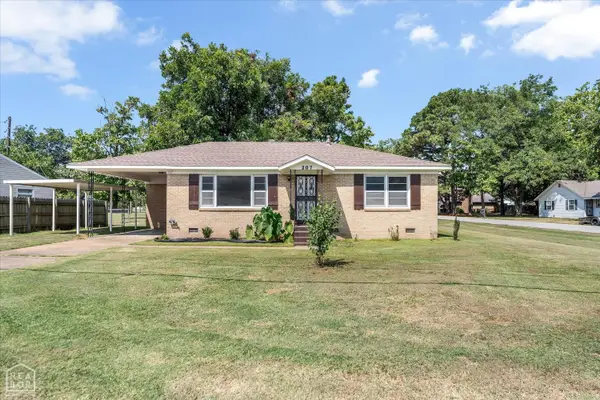 207 Pocahontas Road, Walnut Ridge, AR 72476