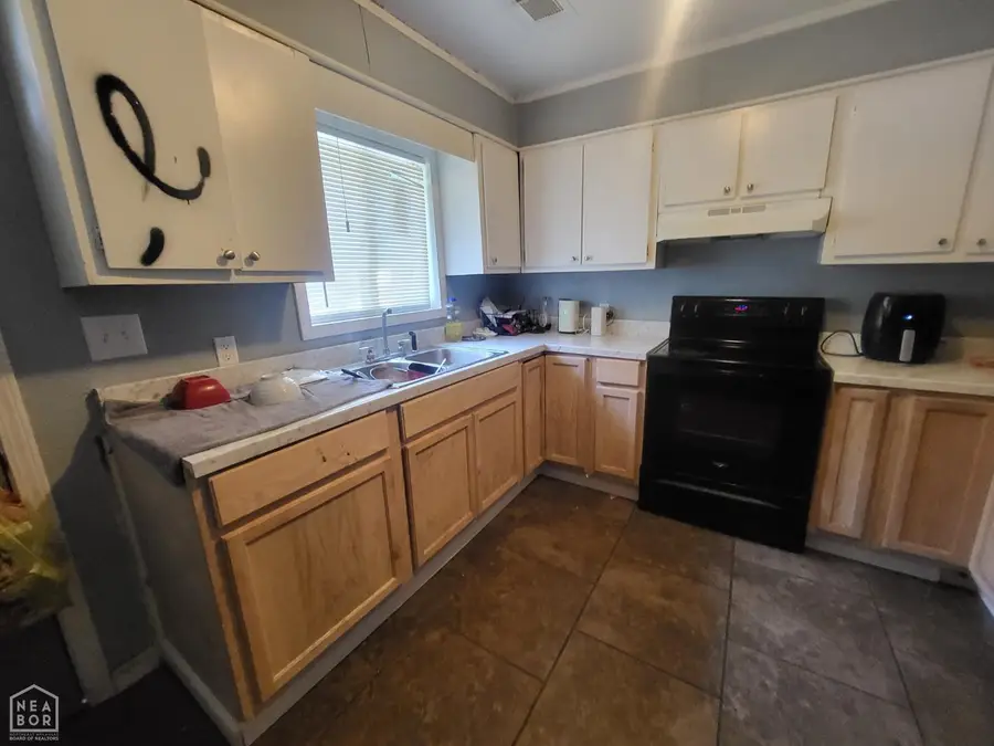 1403 W Huntington Avenue, Jonesboro, AR 72401 - #3
