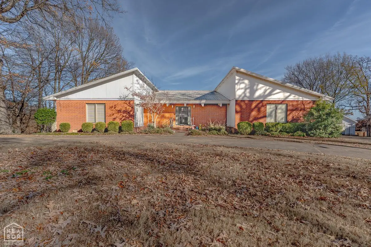 2806 Harrisburg Rd, Jonesboro, AR 72401 - #1