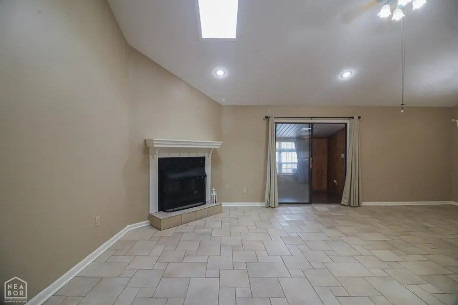 2711 Greenbriar Drive, Jonesboro, AR 72401 - #3