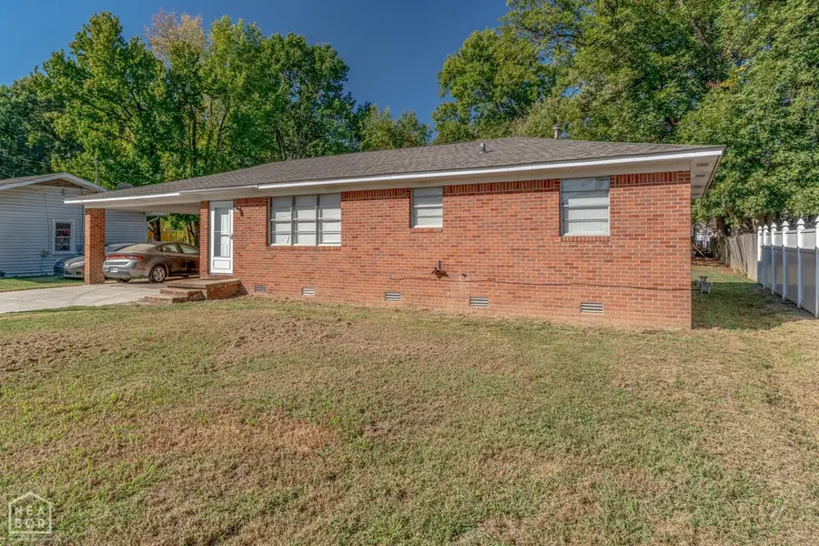 821 Hester Street, Jonesboro, AR 72401 - #2