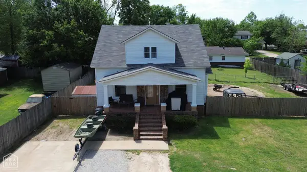 1210 W Emerson Street, Paragould, AR 72450