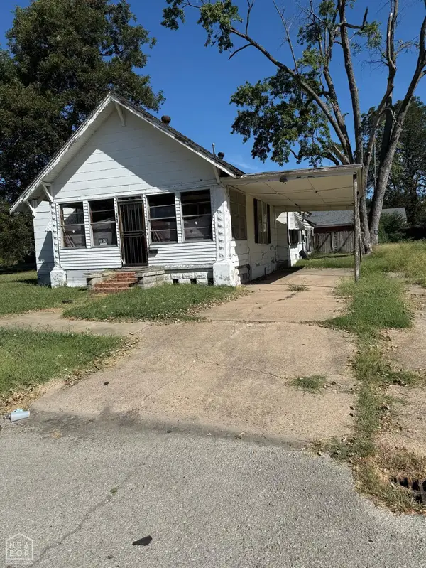 212 W Kentucky Street W, Blytheville, AR 72315