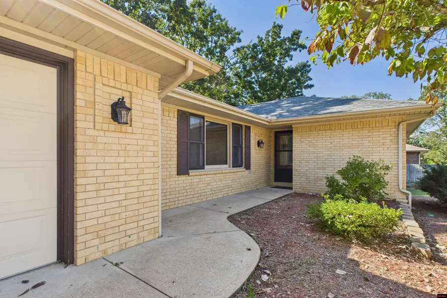 310 LEATHERWOOD CIRCLE, Mountain Home, AR 72653 - Image #3