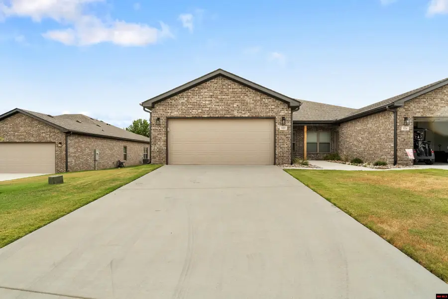 322 TURNBERRY COURT, Mountain Home, AR 72653 - Image #2
