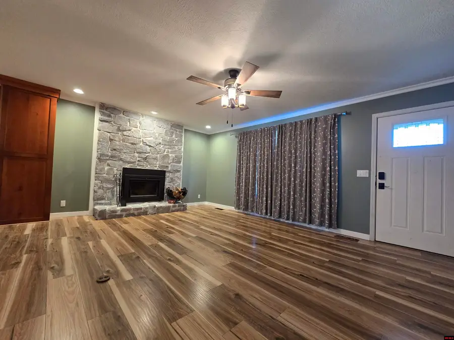 81 FRENCH HORN PLACE, Mountain Home, AR 72653 - Image #2