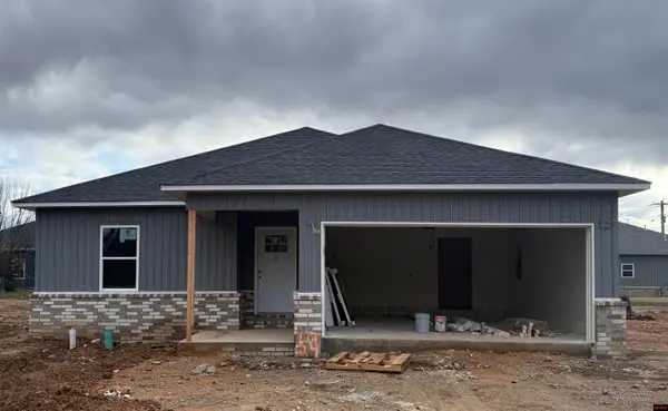 1438 HOBBS COURT, Mountain Home, AR 72653