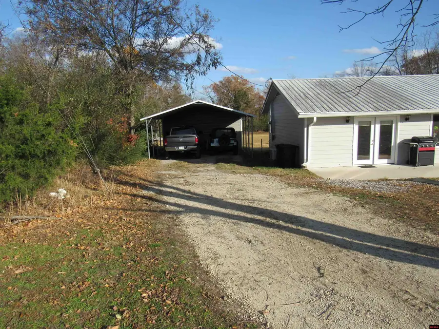 218 S CEDAR STREET, Yellville, AR 72687 - Image #3