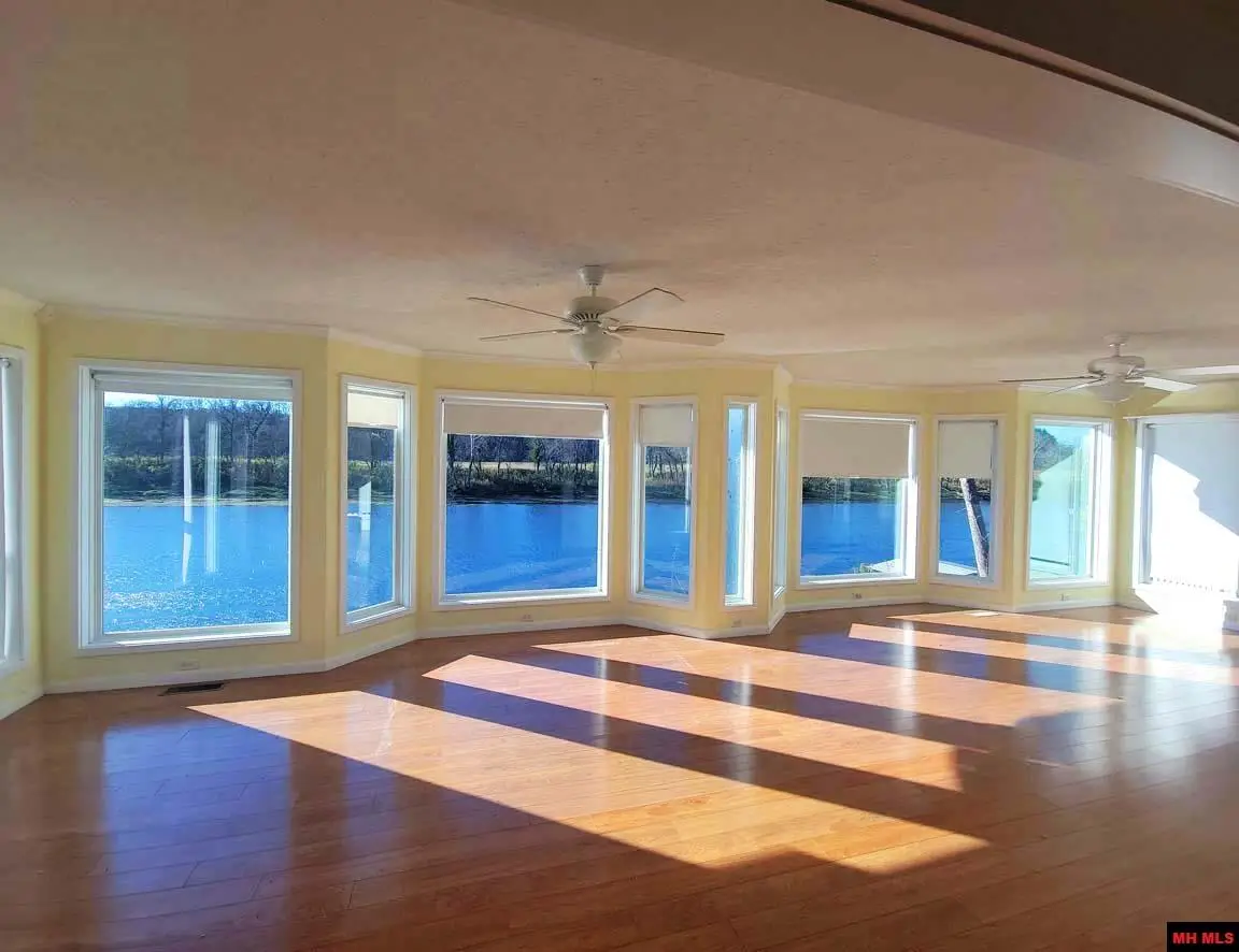 538 VALLEY AIRPORT DRIVE, Cotter, AR 72626 - Image #1