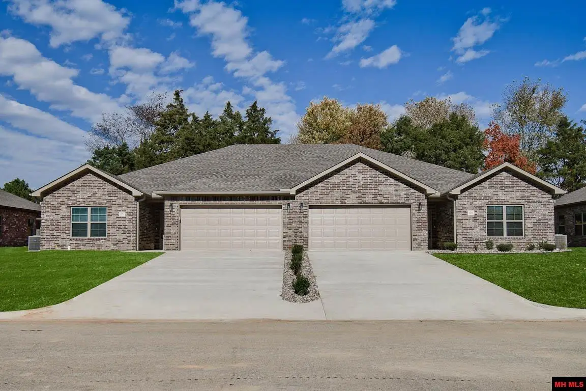 1031 NOTTINGTON STREET, Mountain Home, AR 72653 - Image #1