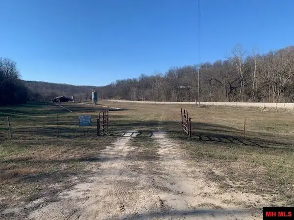 1166 MC 3021, Pyatt, AR 72672