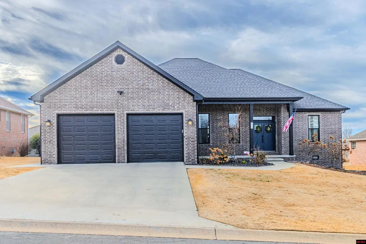 1216 CHESTNUT HILLS DRIVE, Mountain Home, AR 72653 - Image #1