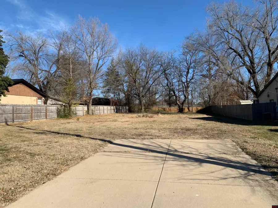 1039 S COLLEGE STREET, Mountain Home, AR 72653 - Image #3