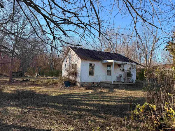 218 N OAK STREET, Salem, AR 72576