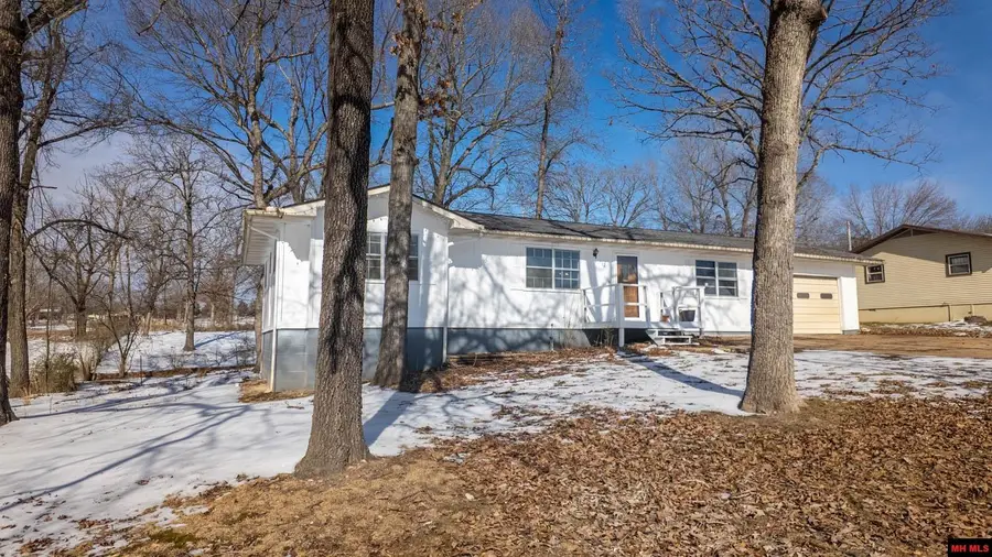 124 W 13TH STREET, Yellville, AR 72687 - Image #3