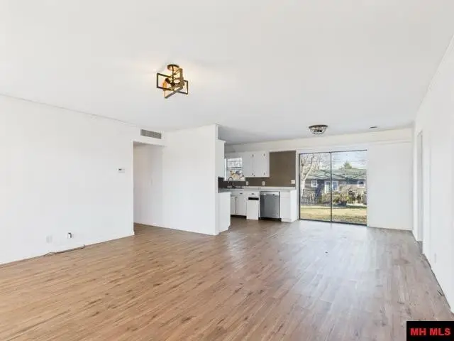 103 JOHNSON STREET, Flippin, AR 72634 - Image #3