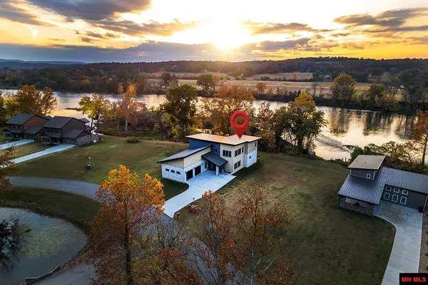 5 SOWBUG CIRCLE, Cotter, AR 72626