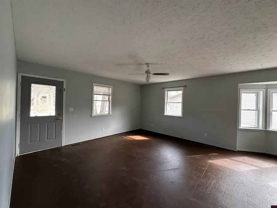 502 WALNUT STREET, Flippin, AR 72634 - #3