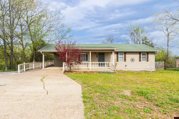 102 W JOHNSON STREET, Flippin, AR 72634