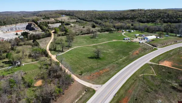 001-05384-001 HWY 62 WEST, Yellville, AR 72687