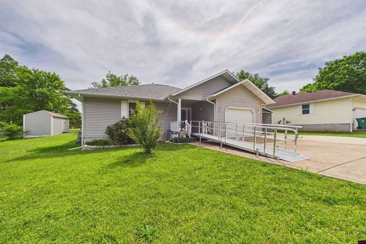 303 SOUTH STREET COURT, Flippin, AR 72634 - #1