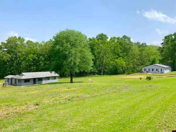 2229 CENTRAL BOULEVARD, Bull Shoals, AR 72619