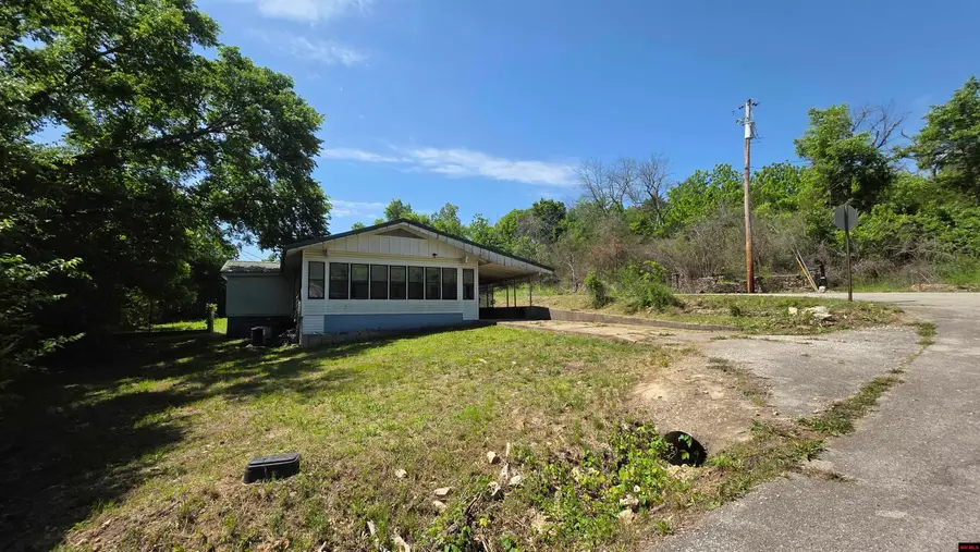 317 W 5TH STREET, Yellville, AR 72687 - #2
