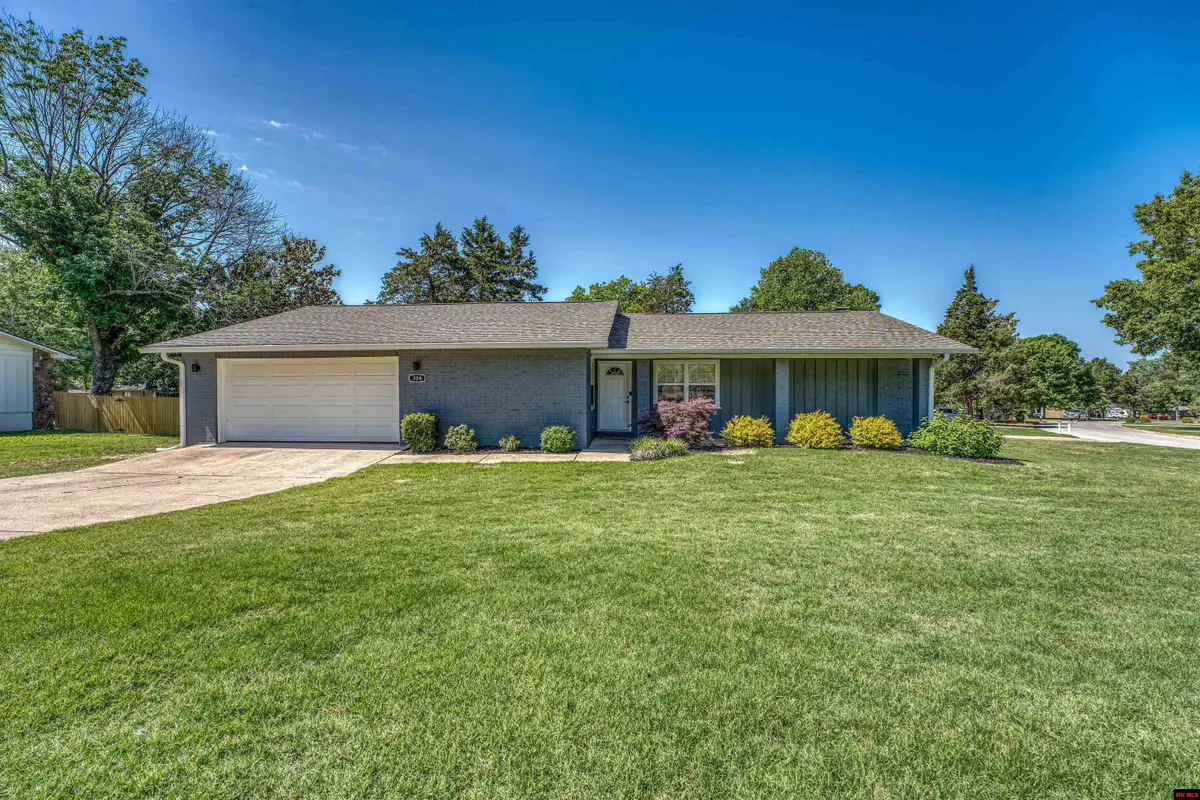 304 S KINGSWOOD DRIVE, Mountain Home, AR 72653 - #1