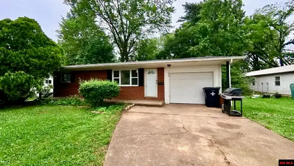 330 E 3RD STREET, West Plains, MO 65775