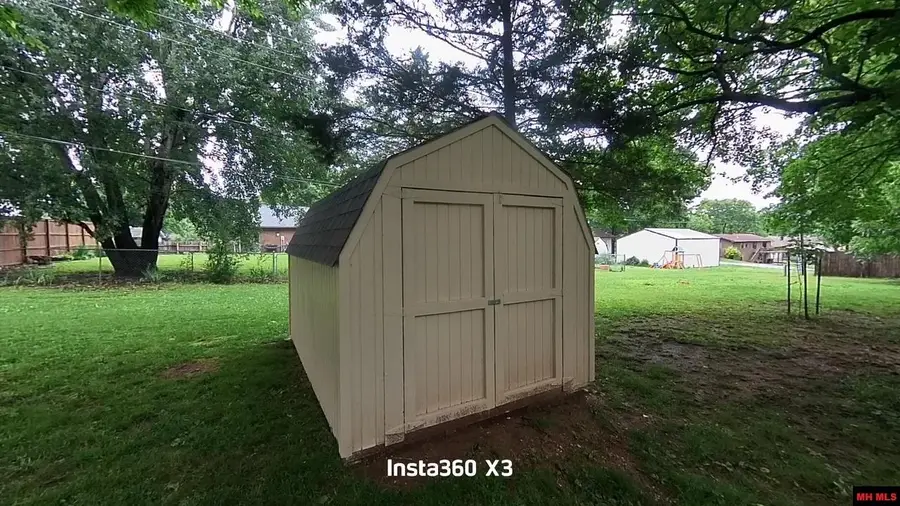 2115 GREENBRIAR DRIVE, West Plains, MO 65775 - #3