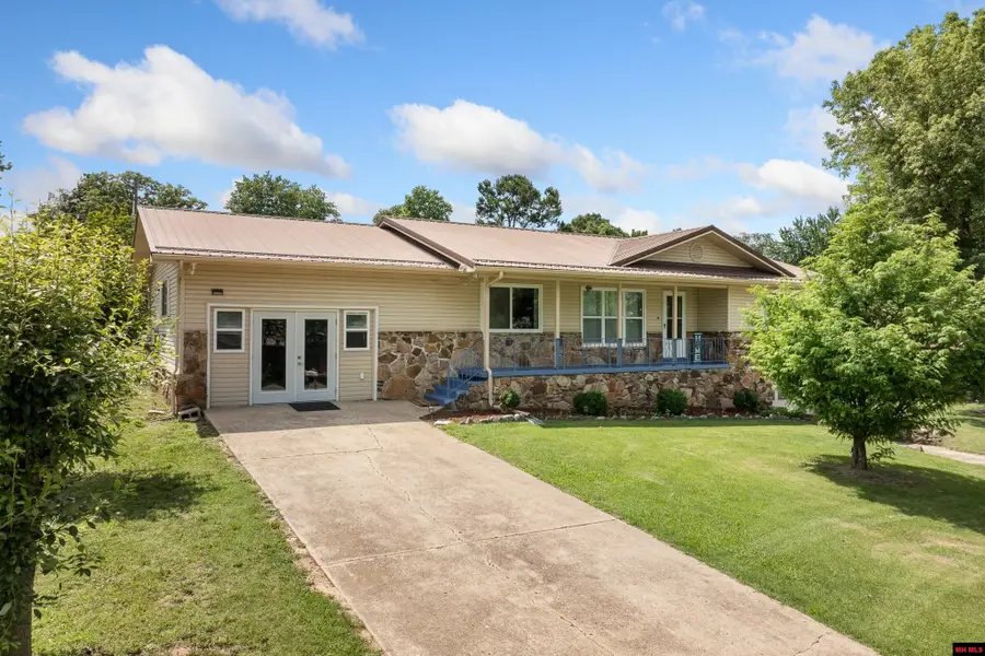 106 CARDINAL, Harrison, AR 72601 - #3