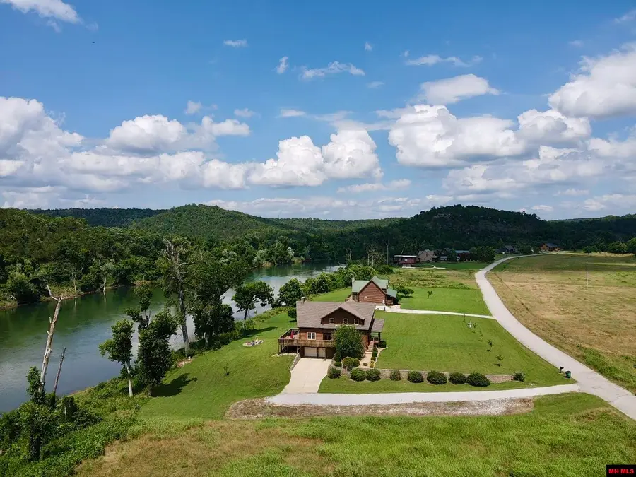 818 STONE CREEK WAY, Norfork, AR 72658 - #2