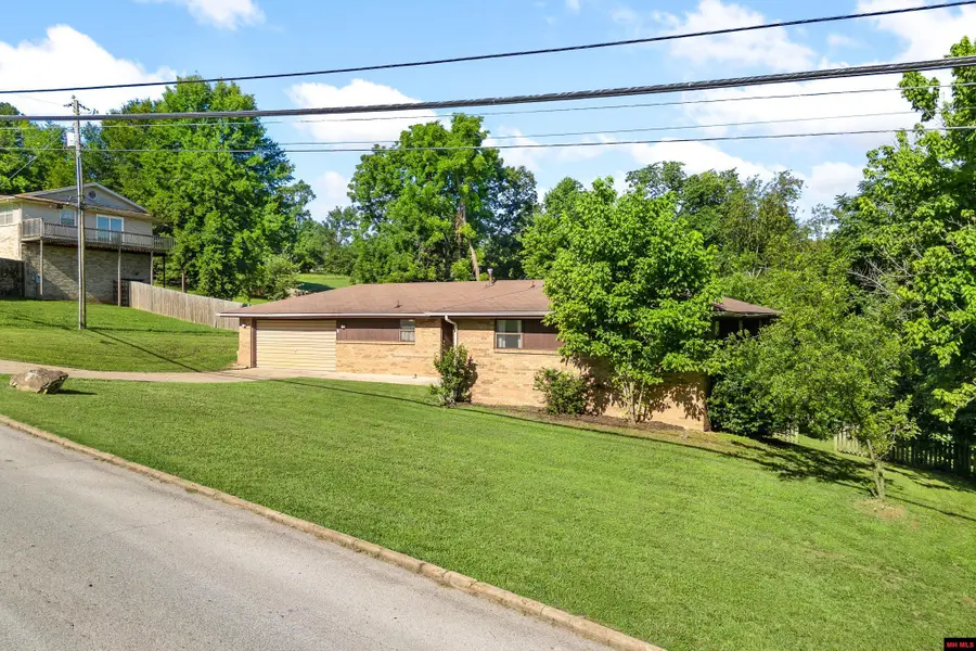 1208 N SPRUCE STREET, Harrison, AR 72601 - #3