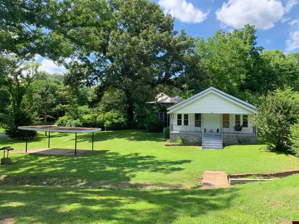 305 DALTON AVENUE, Cotter, AR 72626