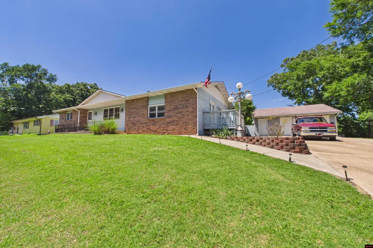 108 MCDONALD MEADOWS PARKWAY, Bull Shoals, AR 72619 - #1